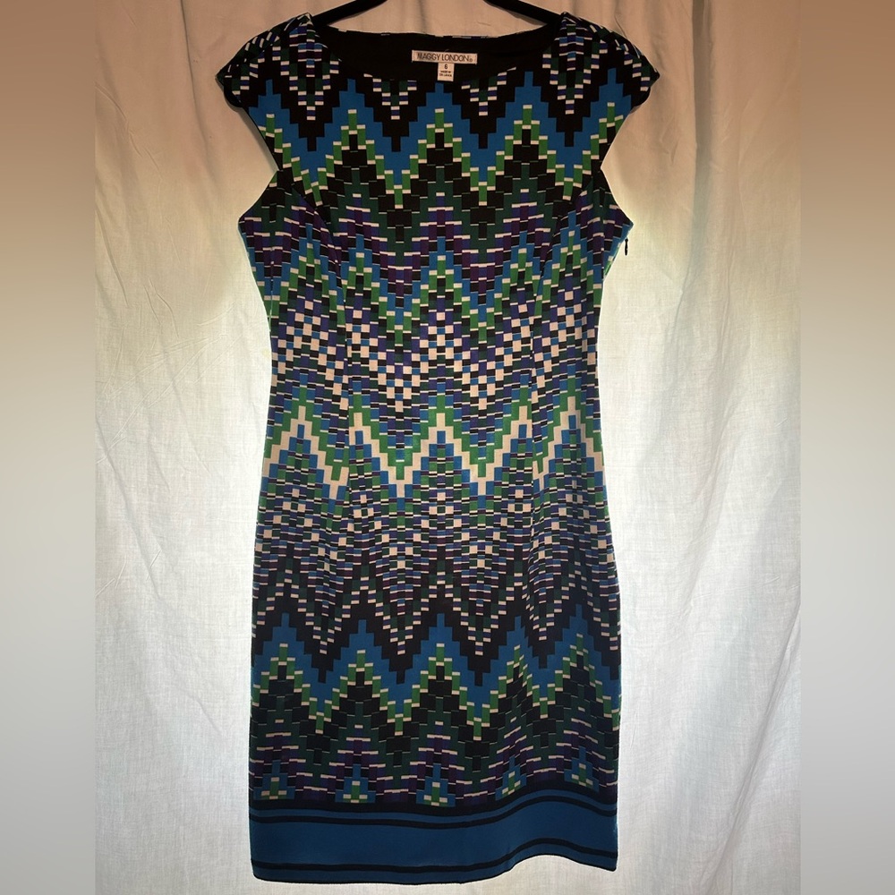 Maggy London blue multicolor geometric cocktail dress